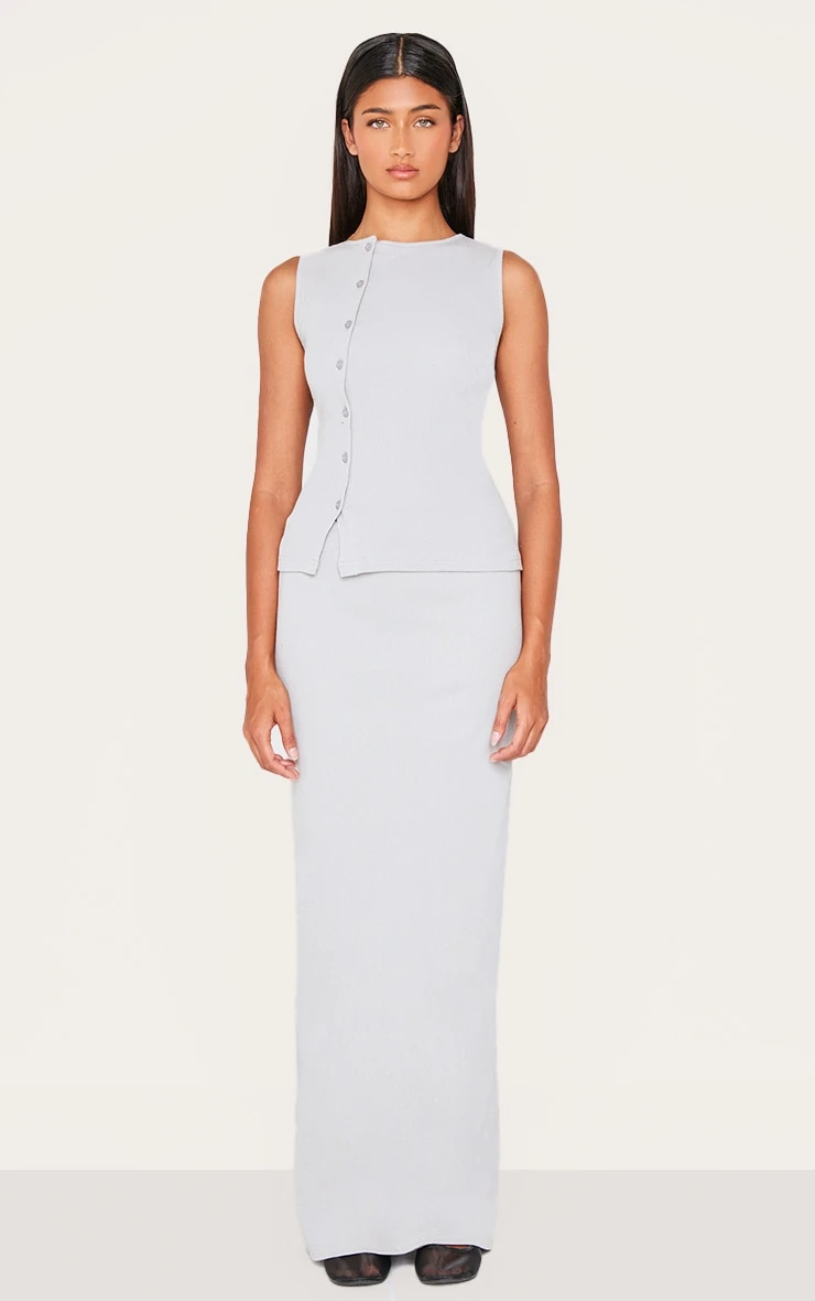 Prettylittlething Grey Ribbed Maxi Mid Rise Skirt 1 Prettylittlething Grey Ribbed Maxi Mid Rise Skirt