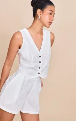 Prettylittlething White Linen Look Boxy Detail Vest 8 Prettylittlething White Linen Look Boxy Detail Vest -Pretty Little Thing Shop bde4035136e388d154edd4612503d240cd9b97de CNM8598 4 white linen look boxy detail waistcoat