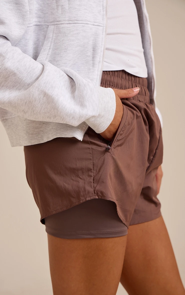 Prettylittlething Mauve Ultimate Runner Short 5 Prettylittlething Mauve Ultimate Runner Short - Image 5