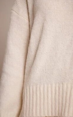 Cream V Neck Rib Detail Sweater -Pretty Little Thing Shop c16e4e36245808ccf5a6b2de834aeb0134fef294 CNN9676 4 cream v neck rib detail jumper