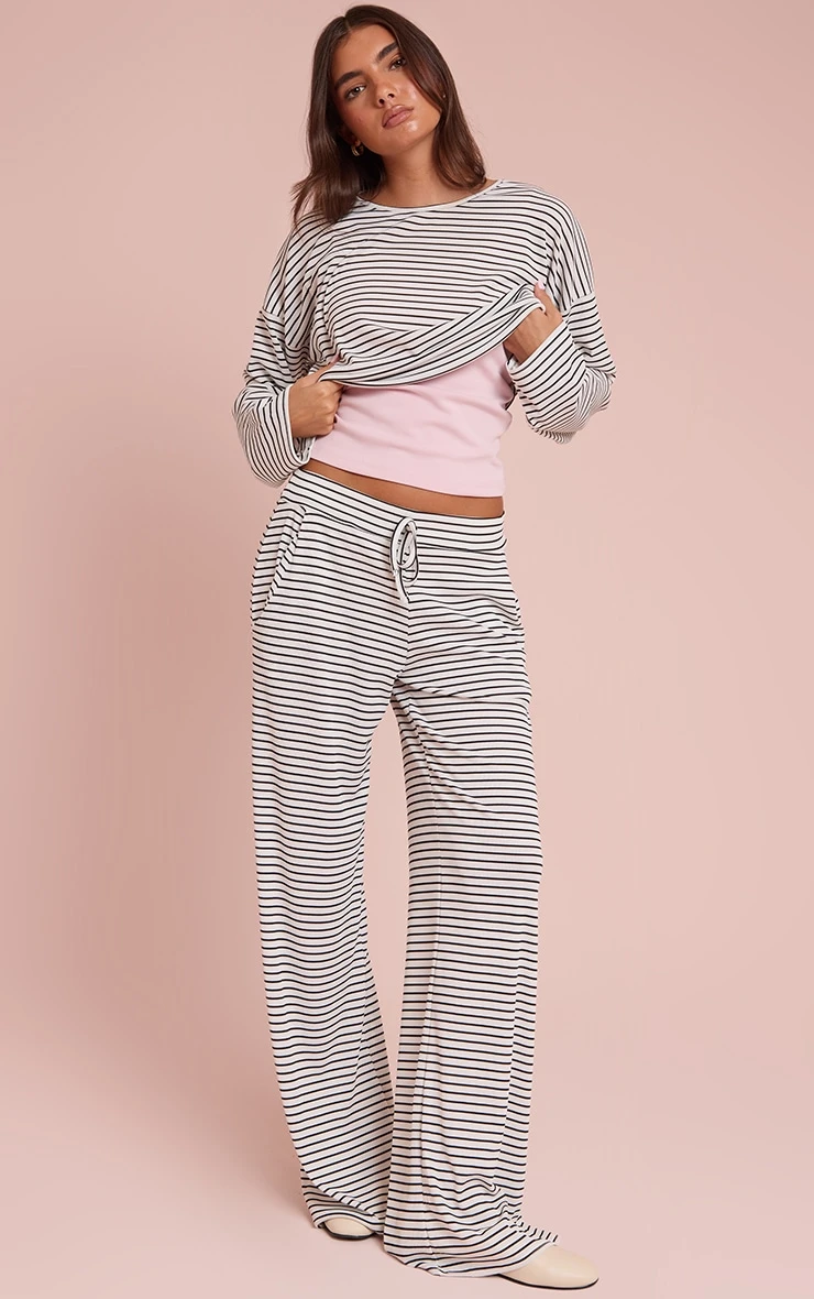 Prettylittlething White Ribbed StripedDetail Drawstring Wide Leg Pants 1 Prettylittlething White Ribbed StripedDetail Drawstring Wide Leg Pants