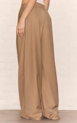 Prettylittlething Taupe Woven Double Pleat Wide Leg Pants -Pretty Little Thing Shop c25252cb0e4490842e87725369297e1162bd3e71 CNL7372 3 taupe woven double pleat wide leg trousers