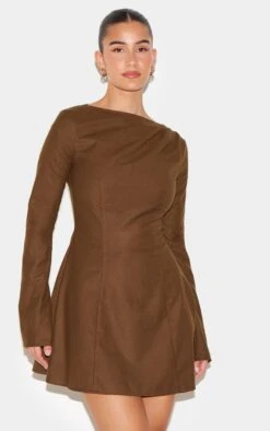 Prettylittlething Chocolate Structured Woven Boat Neck Shift Dress