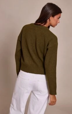 Prettylittlething Khaki Crew Neck Knit Cardigan -Pretty Little Thing Shop c53be32553579f44f99b299deb08c07b93344449 CNN6369 2 khaki crew neck knit cardigan