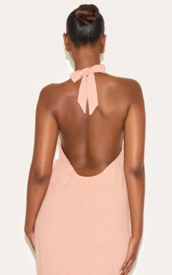 Prettylittlething Peach Textured Scoop Back Maxi Dress -Pretty Little Thing Shop c549195ec3f0d3ec57418d4fecb372db142739ee CNN0058 4 peach textured scoop back maxi dress