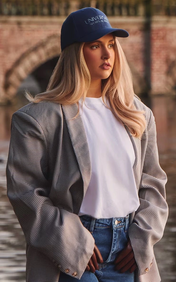 Prettylittlething White Cotton Oversized Long Sleeve T-Shirt - Image 4