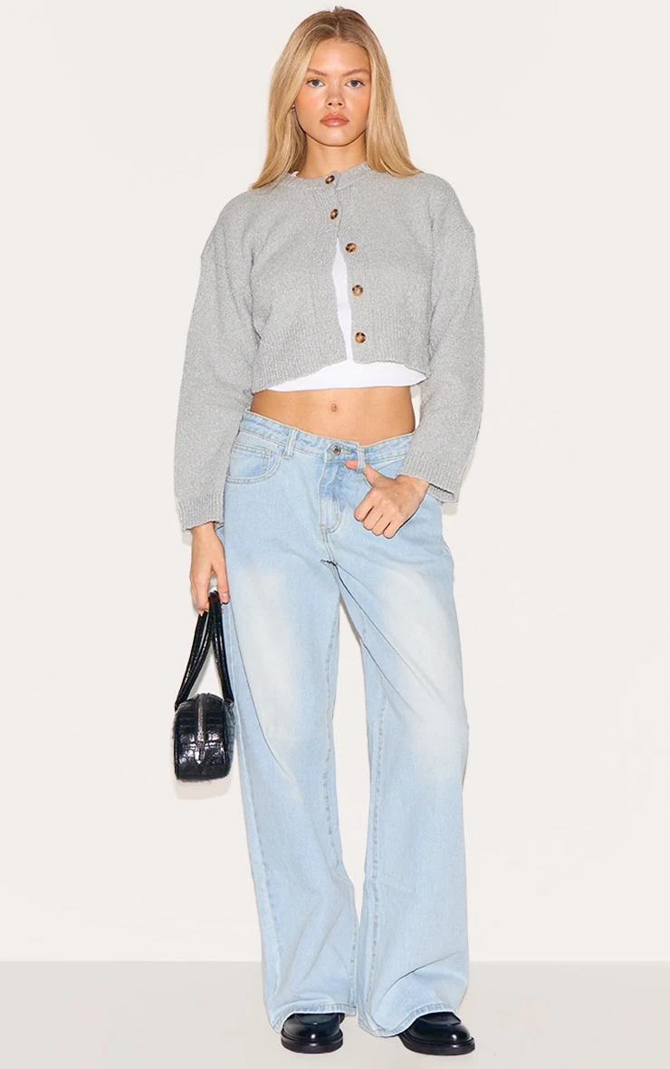 Prettylittlething Light Blue Wash Low Rise Boyfriend Jeans 2 Prettylittlething Light Blue Wash Low Rise Boyfriend Jeans - Image 2