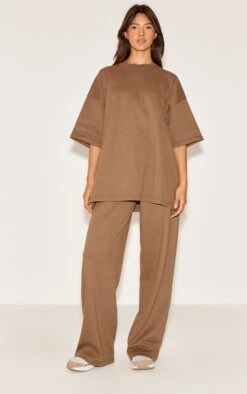 Prettylittlething Brown Jersey Oversized T-shirt -Pretty Little Thing Shop ce6d8f4073661b36b966b9a8378a820dc16eadd2 CNN3030 3 brown jersey oversized t shirt
