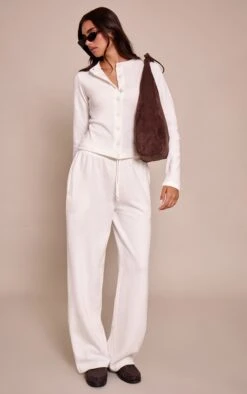 Cream Soft Touch Wide Leg Sweatpant -Pretty Little Thing Shop d4b02f5ebc242088d79eb447316c12bc319d3c2c CNO1258 3 cream soft touch wide leg jogger