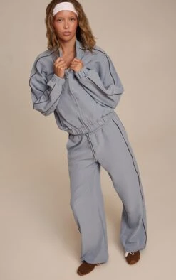 Prettylittlething Light Blue Tricot Contrast Piping Bomber Jacket -Pretty Little Thing Shop d4cee38b7840361ba7408c64822b246edf707b9a CNO4680 3 light blue tricot contrast piping bomber jacket