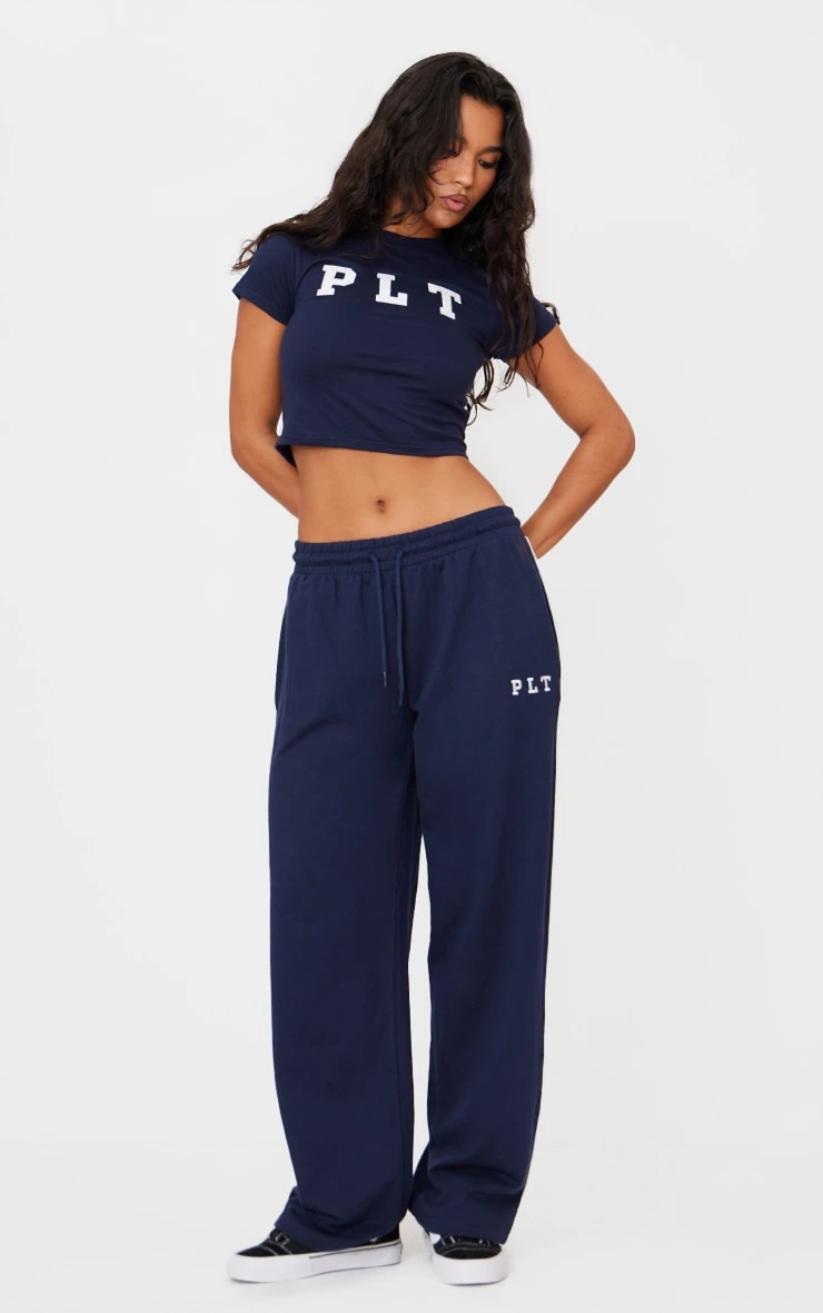 PRETTYLITTLETHING Navy Contrast Binding Wide Leg Sweatpants 1 PRETTYLITTLETHING Navy Contrast Binding Wide Leg Sweatpants