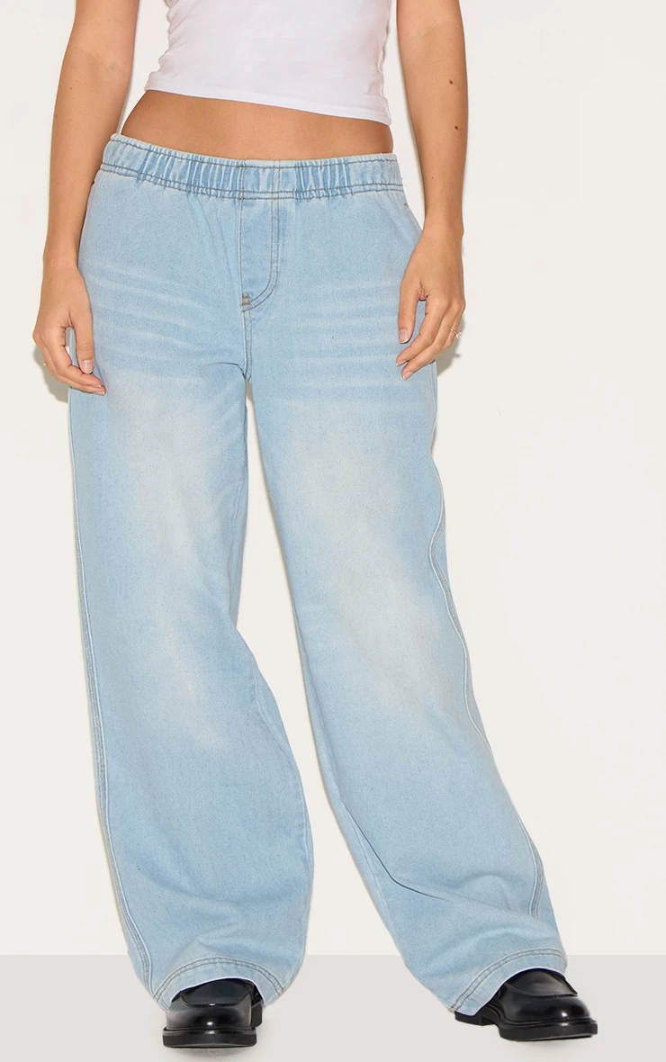 Prettylittlething Light Blue Wash Elasticated Waistband Wide Leg Jeans - Image 2