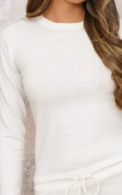 Prettylittlething Oatmeal Soft Knit Long Sleeve Basic Top -Pretty Little Thing Shop de623aeaa42963c7763ce93935f3240cbe60dcf1 cnj1300 4