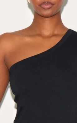Prettylittlething Black One Shoulder Long Vest Top -Pretty Little Thing Shop e079bc5c250248fbb1f0cefe1a258f165771e85a CNM3770 4 black one shoulder long vest top