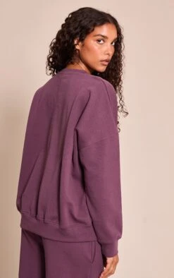 Prettylittlething Plum 350 GSM Interlock Wide Leg Sweatpants -Pretty Little Thing Shop e4c941a2e38b8110a18a92491ea23c2bde391176 CNO9288 2 plum 350 gsm interlock wide leg joggers