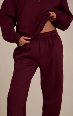 Prettylittlething Wine Cotton Fleece Cuffed Sweat Pants -Pretty Little Thing Shop e53f78feb659d8fd07ff28dc5c7af088e40a5ca6 CNO3141 4 wine cotton fleece cuffed sweat pants