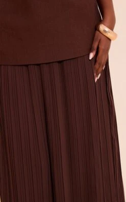 Prettylittlething Chocolate Bandeau Pleated Chiffon Skirt Panel Maxi Dress -Pretty Little Thing Shop e68276590e6cf52083c24a966df6581963efae2b CNO3760 4 chocolate bandeau pleated chiffon skirt panel maxi dress