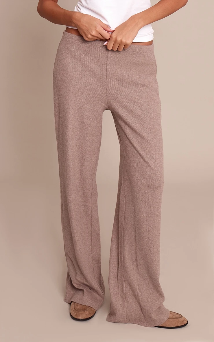 Prettylittlething Light Brown Slouchy Thick Brushed Rib Pants 2 Prettylittlething Light Brown Slouchy Thick Brushed Rib Pants - Image 2