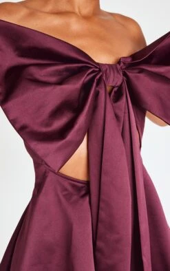 Prettylittlething Burgundy Satin Oversized Bow Bandeau Romper 8 Prettylittlething Burgundy Satin Oversized Bow Bandeau Romper -Pretty Little Thing Shop f2fca3644bd4db7afb41b0c7e86b8c59f7d86ba0 cnk6972 4