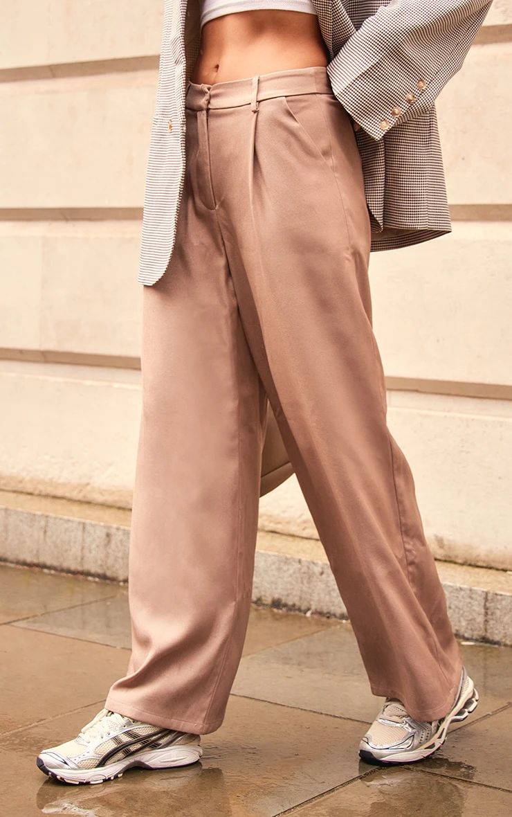 Prettylittlething Taupe Premium Pleat Front Straight Leg Tailored Pants 2 Prettylittlething Taupe Premium Pleat Front Straight Leg Tailored Pants - Image 2