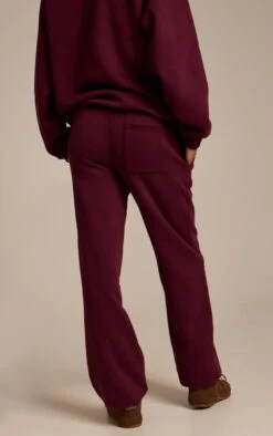 Prettylittlething Wine Cotton Fleece Cuffed Sweat Pants -Pretty Little Thing Shop f4e9e99b7805765c72b0c151881f90ebc22dcbae CNO3141 3 wine cotton fleece cuffed sweat pants