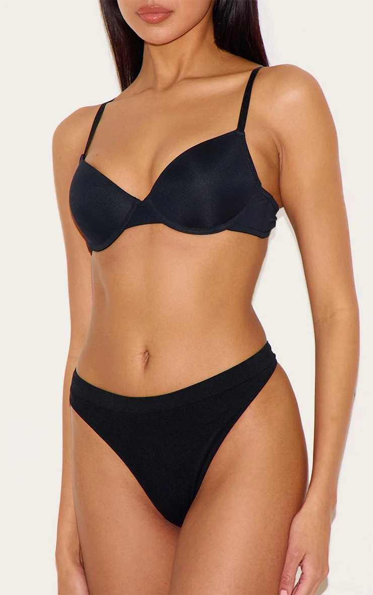 Prettylittlething Black Underwired T-Shirt Bra 4 Prettylittlething Black Underwired T-Shirt Bra - Image 4