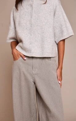 Prettylittlething Khaki Pinstripe High Waist Denim Jeans -Pretty Little Thing Shop f5e2efe09964a601dc12ae3190407917414c7322 CNN6723 4 khaki pinstripe high waist denim jeans