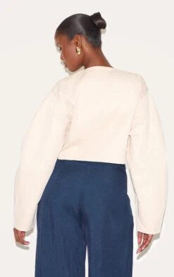 Prettylittlething Ecru Cocoon Sleeve Cropped Blazer 5 Prettylittlething Ecru Cocoon Sleeve Cropped Blazer -Pretty Little Thing Shop f5f5b11a227316523708904768755334758f6e07 CNM1420 2 ecru cocoon sleeve cropped blazer