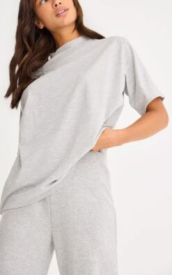 Prettylittlething Grey Cotton Basic Oversized T-shirt -Pretty Little Thing Shop f696b55a1208235b1839a7a327f41e7c3001a225 CNM2315 4