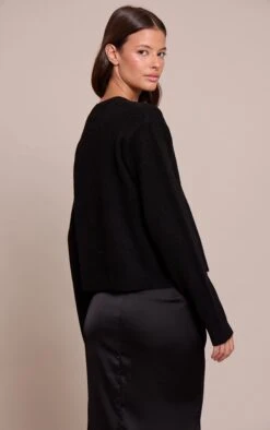 Prettylittlething Black Round Neck Knit Cardigan 6 Prettylittlething Black Round Neck Knit Cardigan -Pretty Little Thing Shop f7dbe1972352a8278958bc03ae5725ccc078c1de CNN6365 2 black round neck knit cardigan