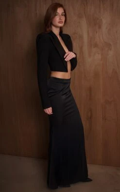 Prettylittlething PLT Label Black Satin Lapel Cropped Blazer -Pretty Little Thing Shop f96d3724a0ecbdaf9d2d303f12c0a8f02107f1c0 CNO4171 3 plt label black satin lapel cropped blazer