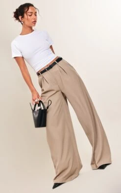 Prettylittlething White Cotton Crew Neck Longline Short Sleeve T-shirt -Pretty Little Thing Shop fc71692b882adc6fd24dfbc8b0e789e8d746131d CNN7530 3 white cotton crew neck longline short sleeve t shirt