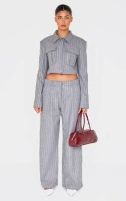 Prettylittlething Grey Premium Pinstripe Pocket Detail Cropped Shirt -Pretty Little Thing Shop fe5fc18b9b654783c7029d43c9ed314e1af57464 cnl4792 3